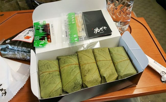 Sushi goi la hong 11