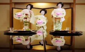 Nhung nha hang doc dao hon 100 tuoi o Tokyo 1